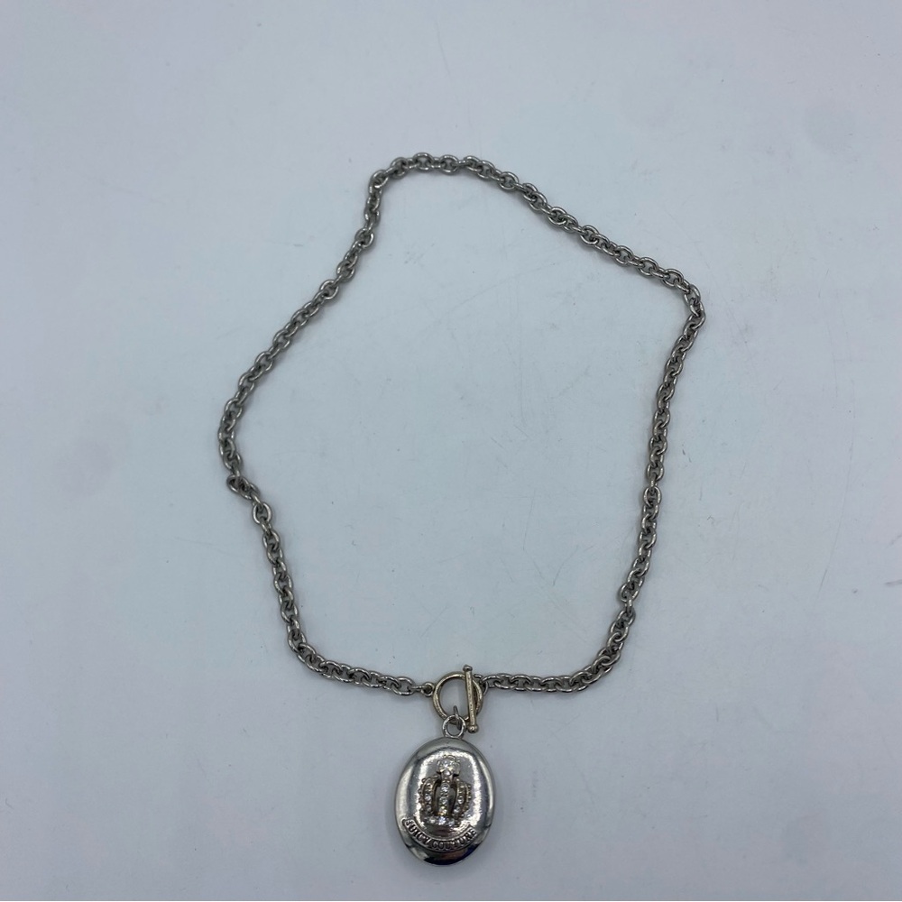 Juicy Couture Elegant Silver Pendant Toggle Locket Necklace 90's y2K vintage